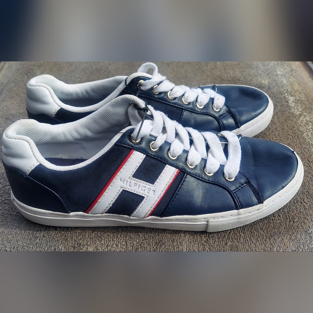 Tommy Hilfiger Dark Blue and White Men's Sneakers